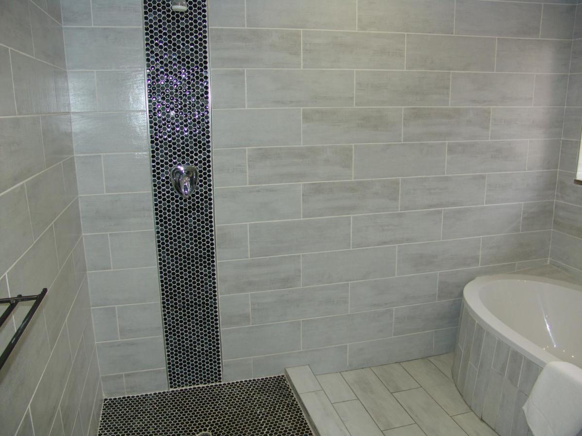 African Moon Corporate House Кемптън Парк Екстериор снимка